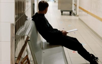 Home 9 Minden harmadik fiatal szorongva kezdi a napját – a Bethesda Gyermekkórház és az UNICEF Magyarország a lelki nehézségek korai felismerésére és a segítségnyújtás fontosságára figyelmeztet a mentális egészség világnapján